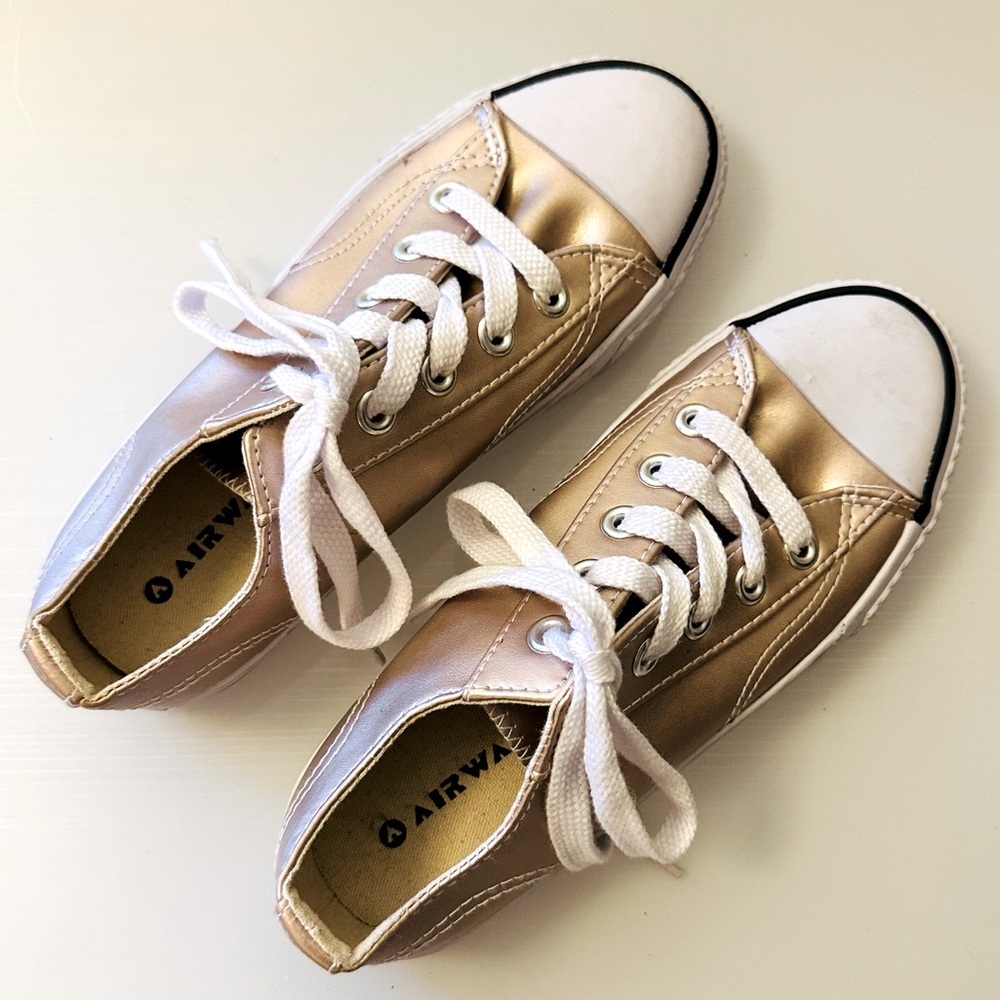 Airwalk rose gold metallic sneakers size 6